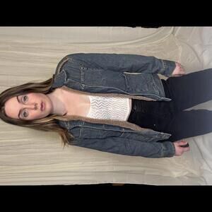 Vintage Chic Denim Jacket with Fleece Lining - Size XL